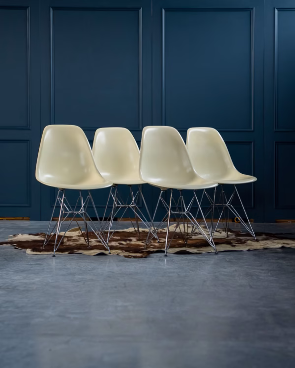 Vitra Eames Fiberglass Stoel – Replica