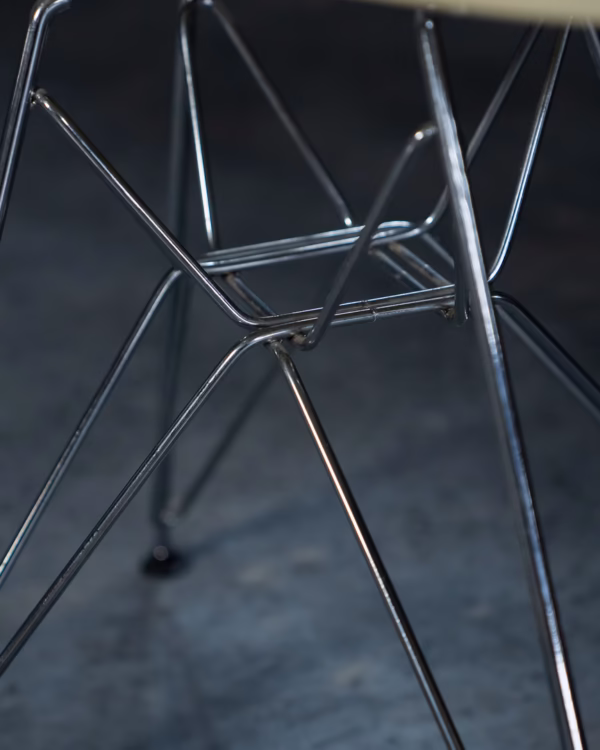 Vitra Eames Fiberglass Stoel – Replica