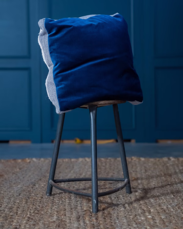 Kussen Donkerblauw Fluweel – Elegant & Luxueus